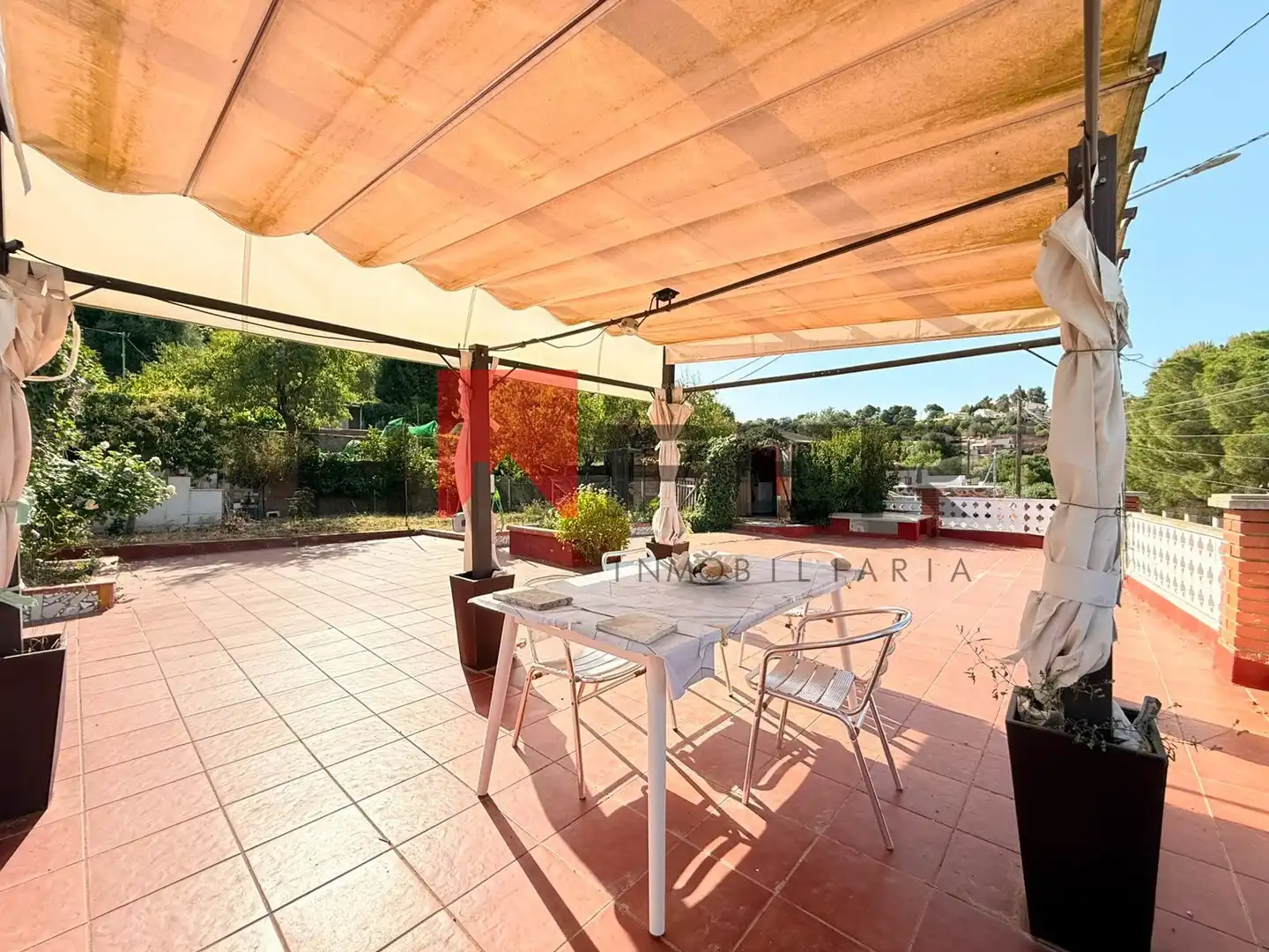 Terrassa de Casa o xalet en venda en Olesa de Montserrat amb Traster i Piscina