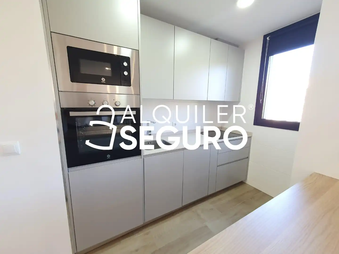 Kitchen of Flat for rent in Madrid  with Air Conditioner, Heating and Terrace