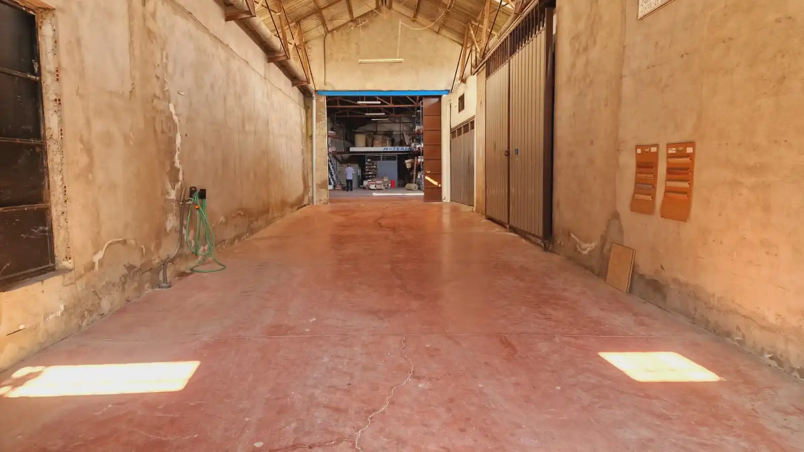 Local comercial en venta en Avenida Mariana Pineda, imagen 2
