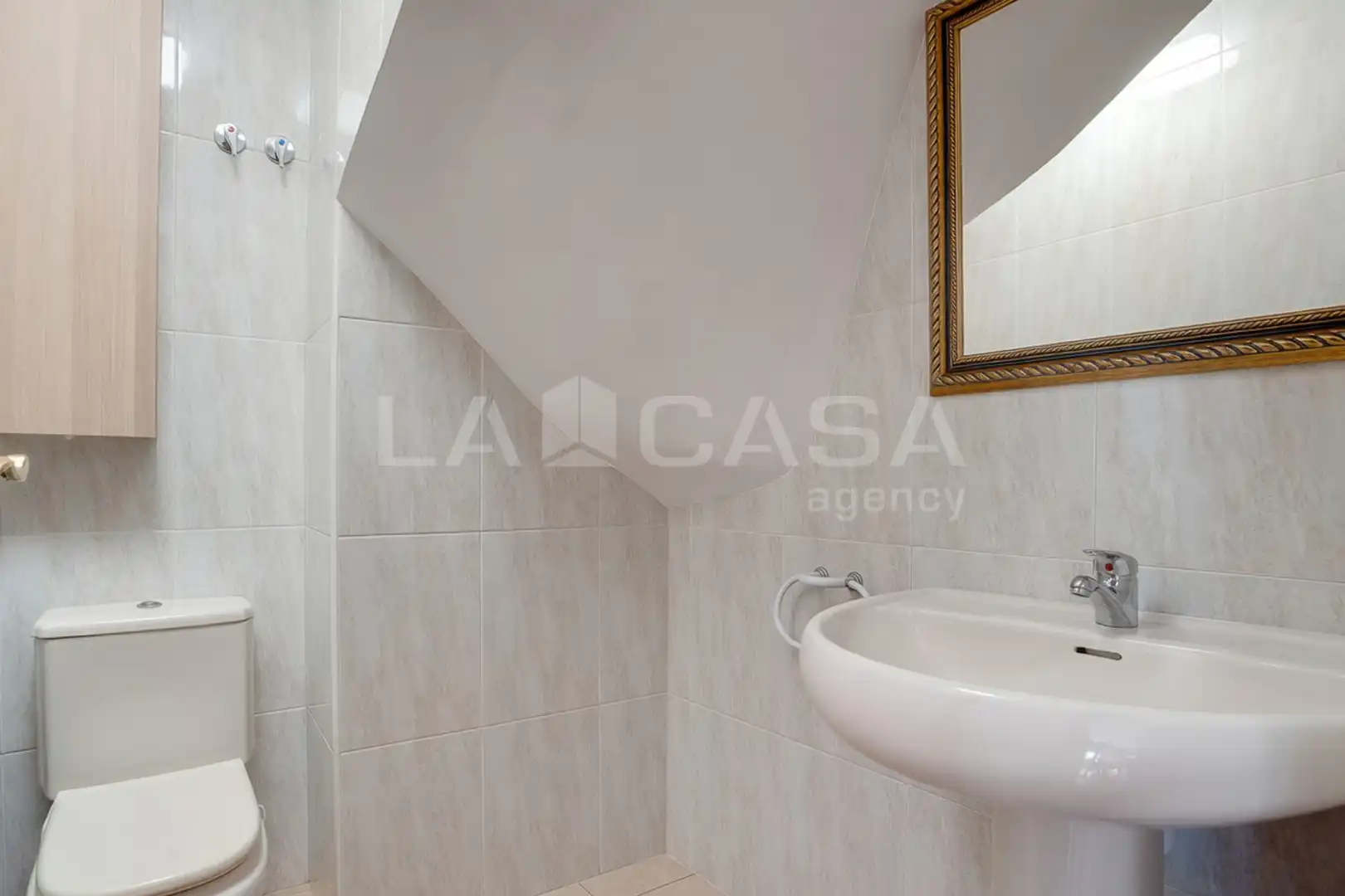 Bathroom of Attic for sale in Barcelona  with Terrace