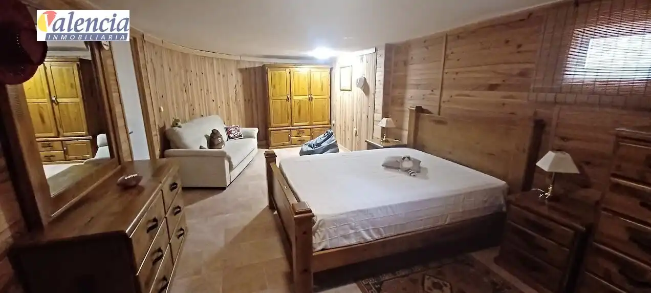 Casa o chalet en venta en Chiva con Jardín privado