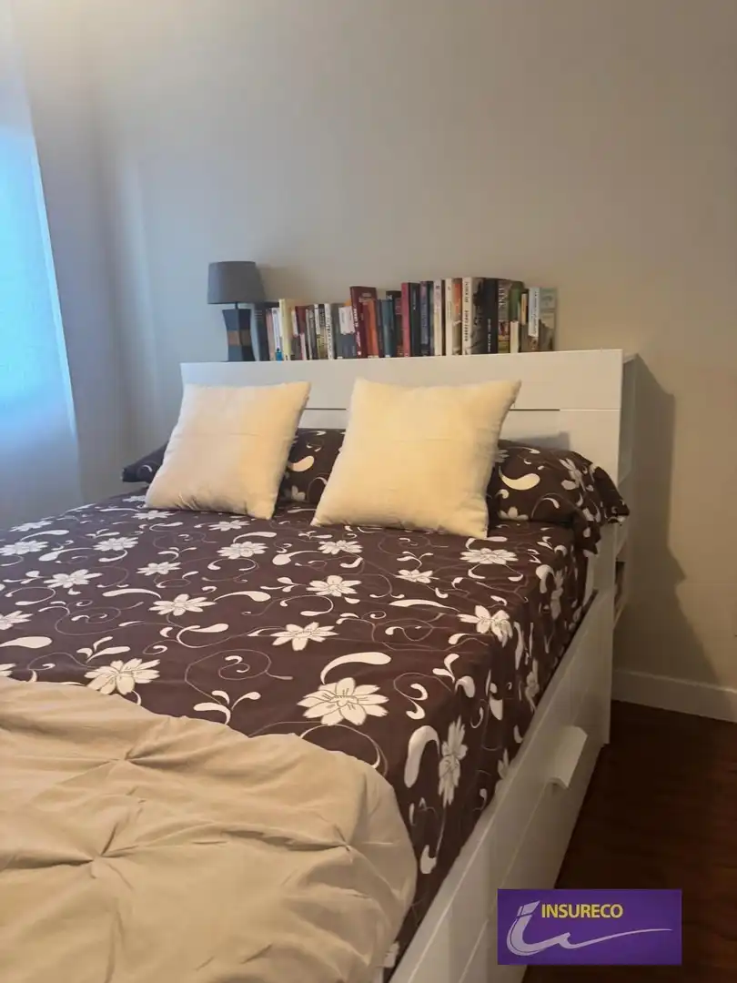 Habitación de Apartamento de alquiler en Sariegos con Calefacción, Parquet y Terraza
