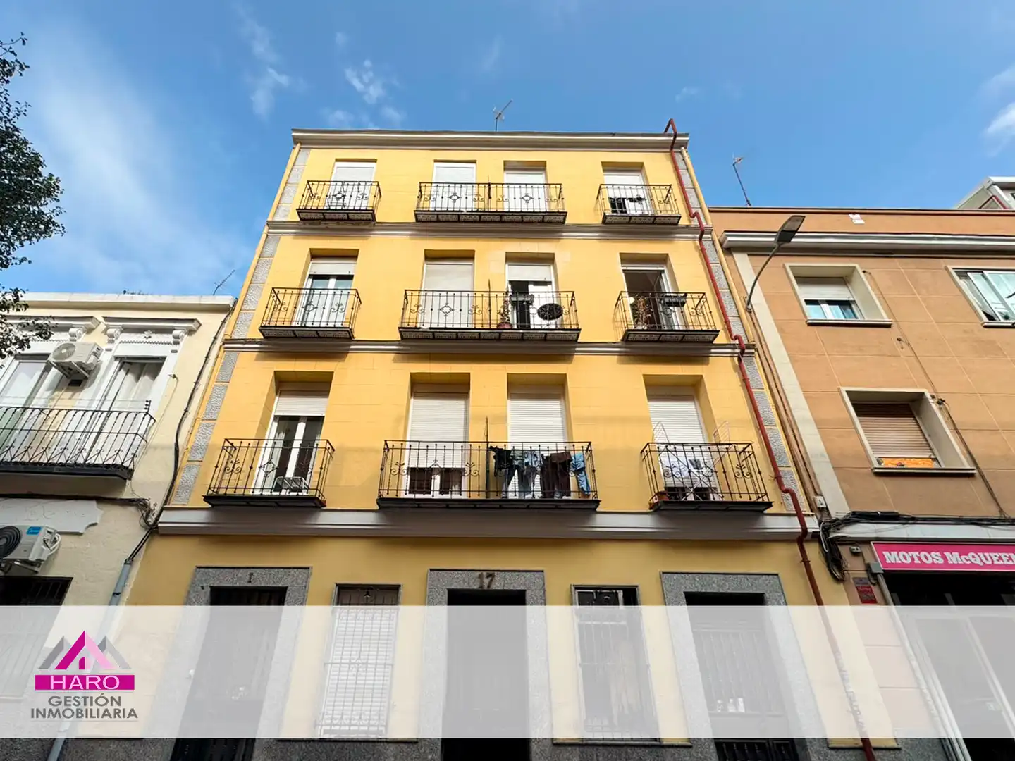 Vista exterior de Pis en venda en Madrid amb Aire condicionat, Calefacció i Moblat