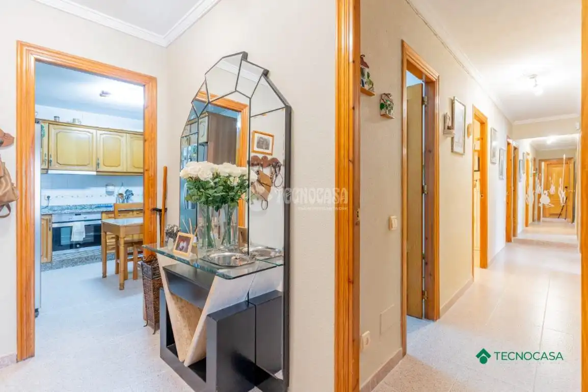 Piso en venta en Roquetas de Mar con Aire acondicionado y Terraza