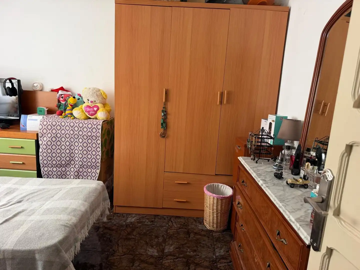 Dormitori de Pis en venda en Lleida amb Aire condicionat i Calefacció