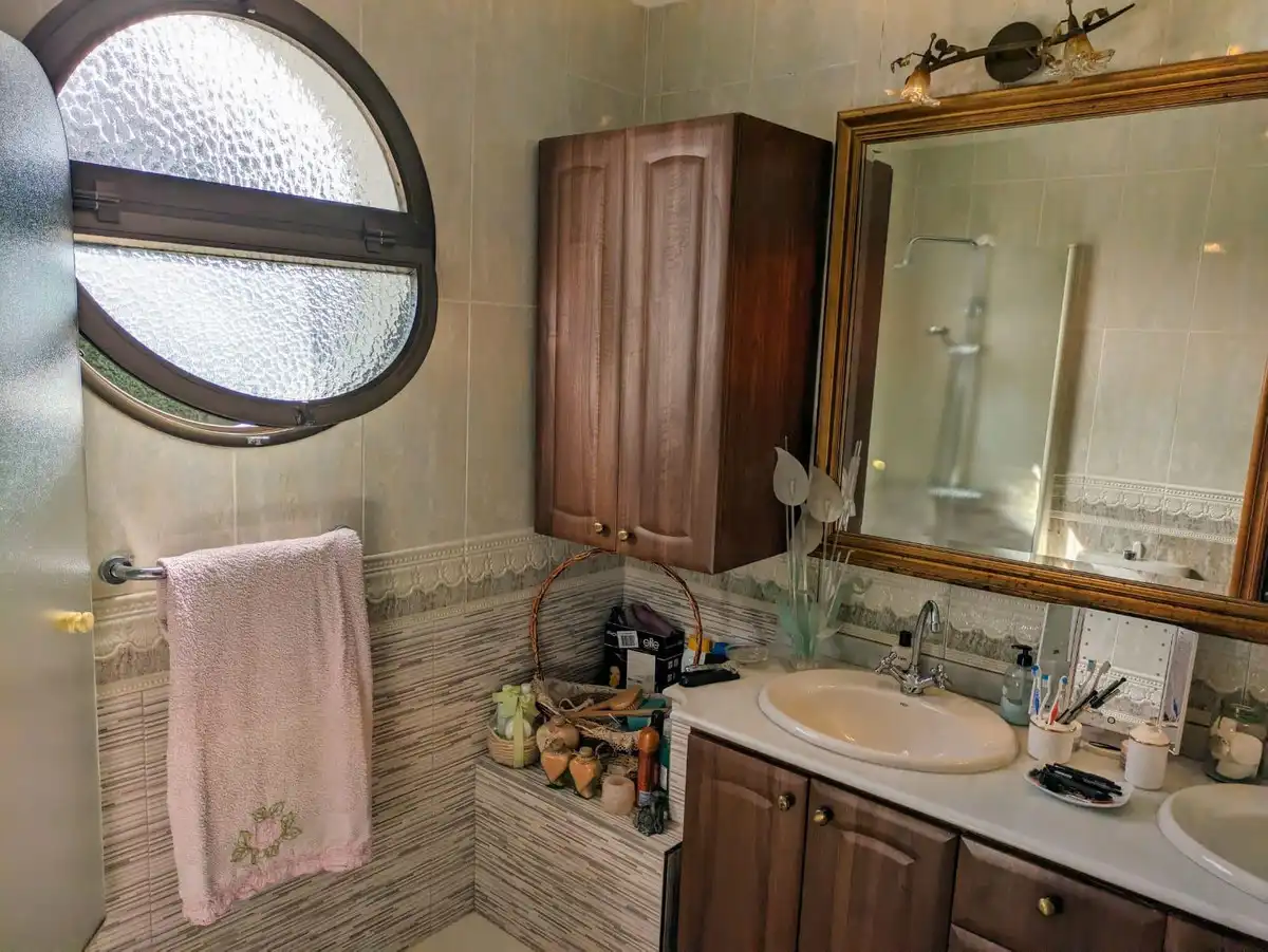 Bathroom of Houses for sale in Benalmádena  with Air Conditioner, Heating and Terrace