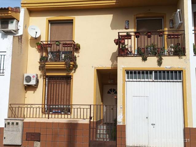 Casa adosada en Venta en Albuera, 46 en Daimiel