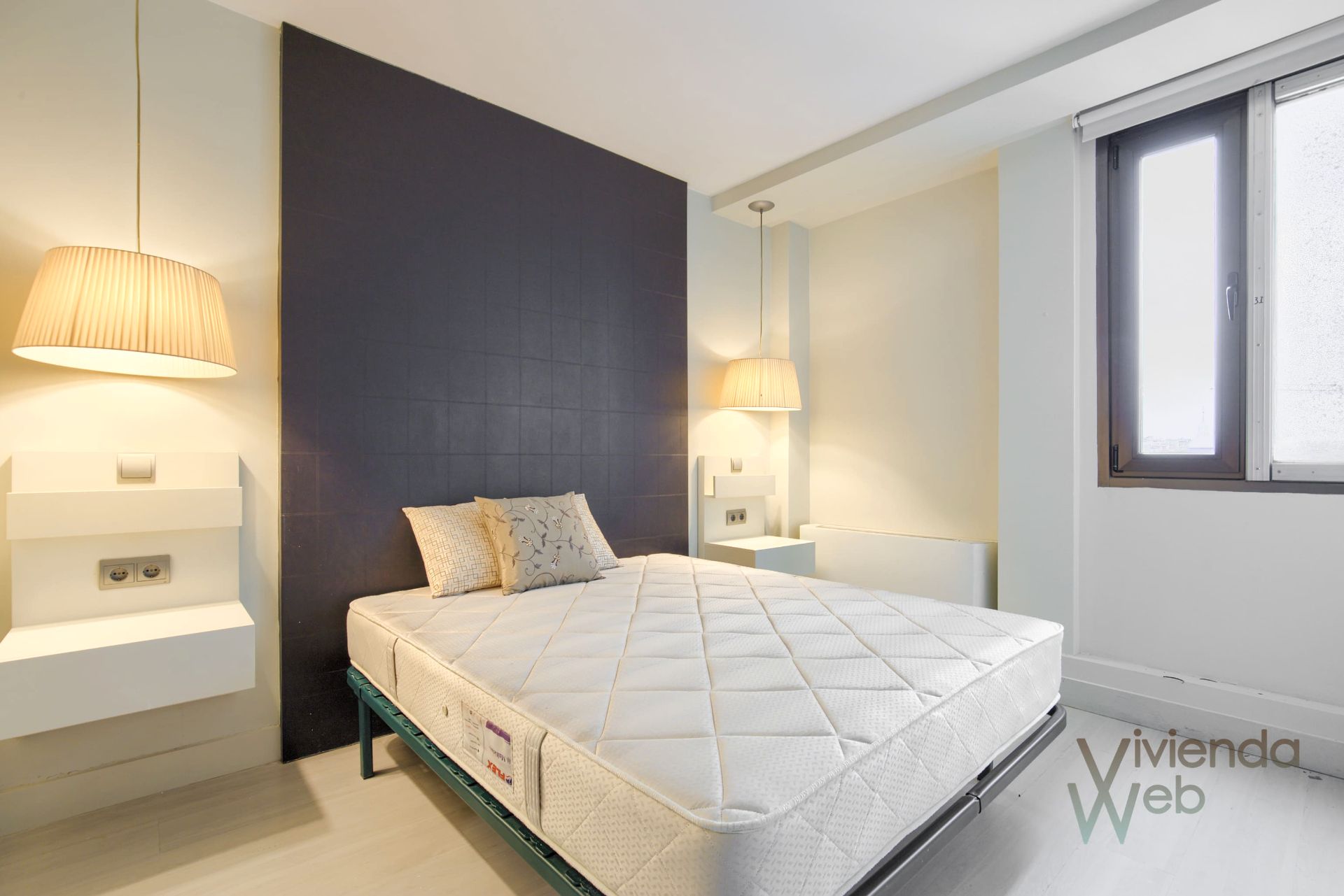 Dormitori de Pis de lloguer en  Madrid Capital amb Aire condicionat, Calefacció i Moblat