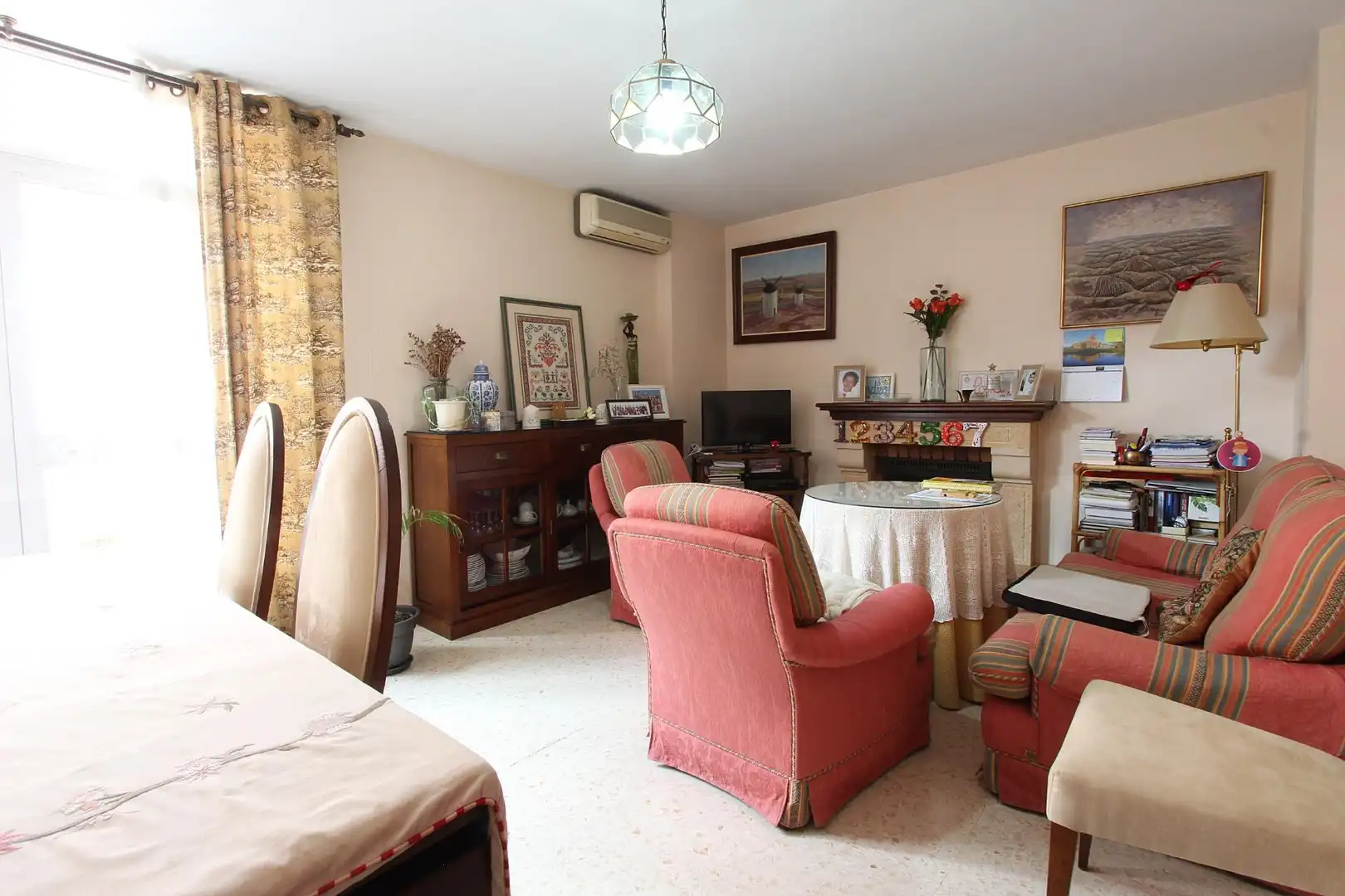 Sala d'estar de Casa o xalet en venda en Este - Alcosa- Torreblanca