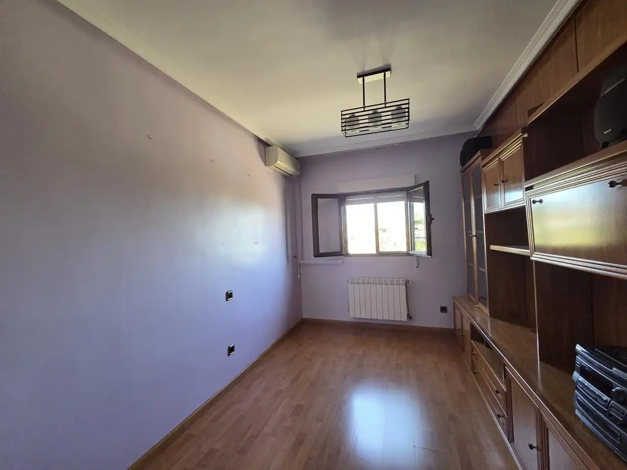 Bedroom of Flat for rent in Loeches  with Air Conditioner and Heating