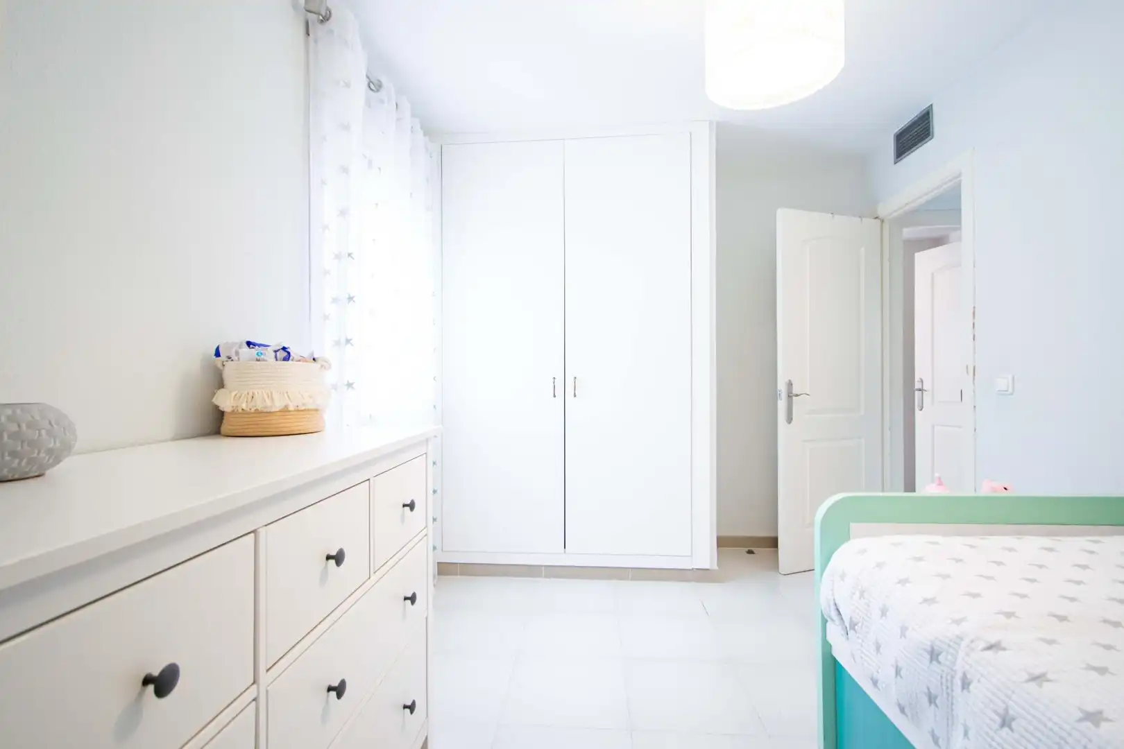 Schlafzimmer von Maisonette zum Verkauf in Sevilla mit Klimaanlage, Heizung und Terrasse