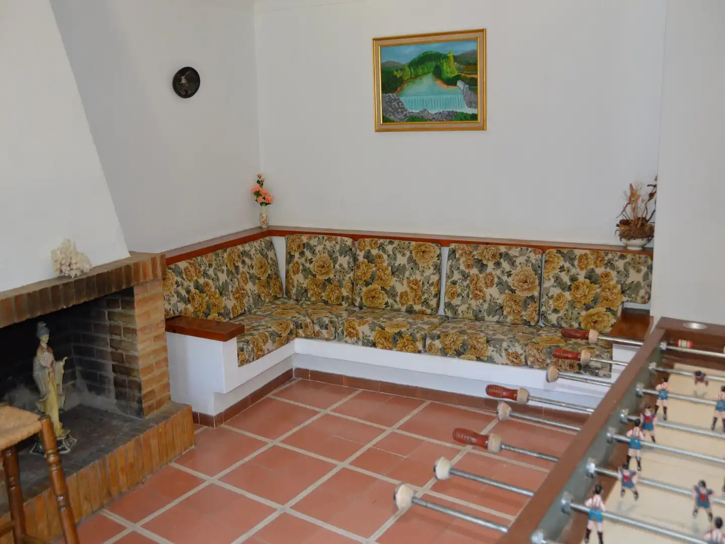 Sala d'estar de Casa adosada en venda en Sant Llorenç de la Muga amb Jardí privat, Terrassa i Traster