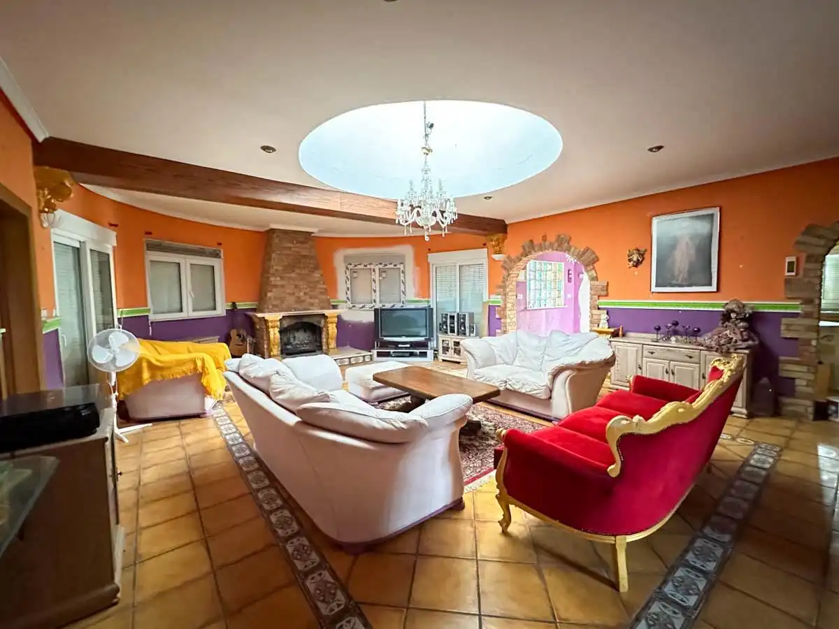 Sala de estar de Finca rústica en venta en Los Montesinos con Jardín privado, Piscina y Amueblado
