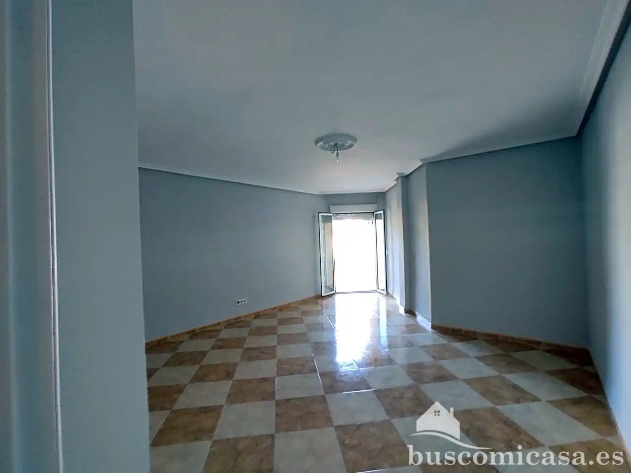 Wohnung zum Verkauf in Bailén mit Klimaanlage und Balkon