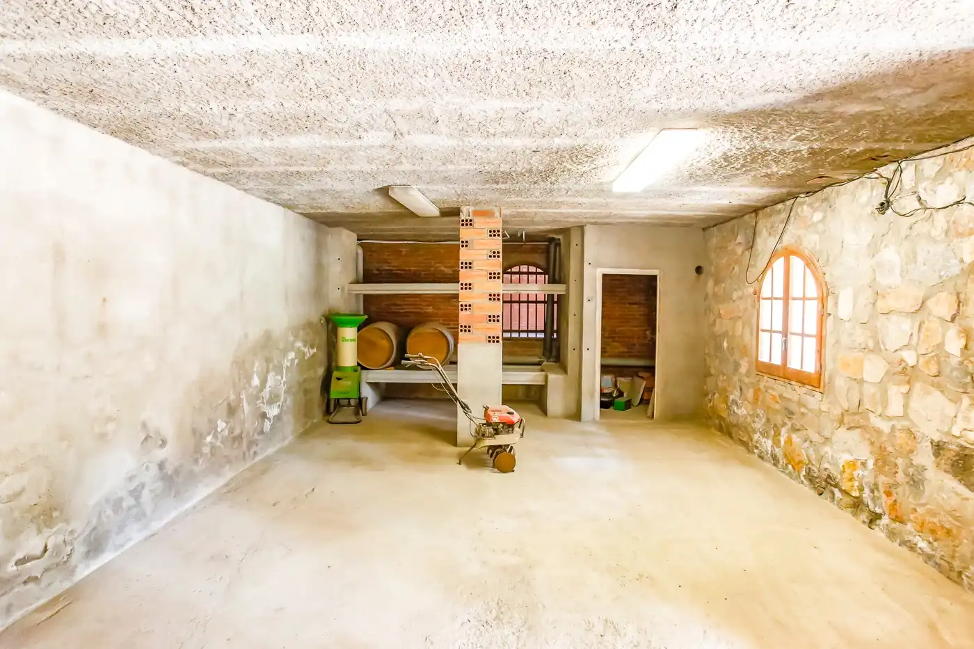 Finca rústica en venta en Avinyonet del Penedès