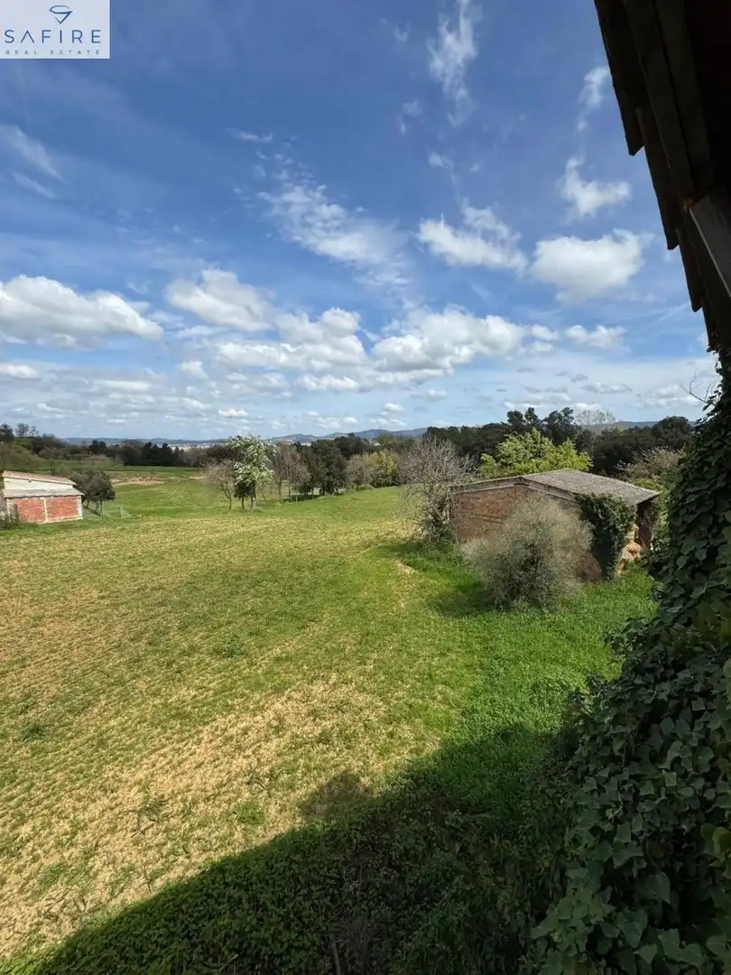 Finca rústica en venda en Aiguaviva amb Traster