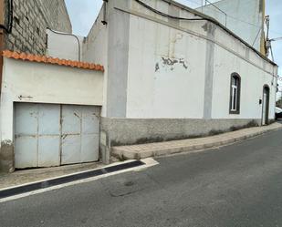 Vista exterior de Casa o xalet en venda en Arucas amb Terrassa