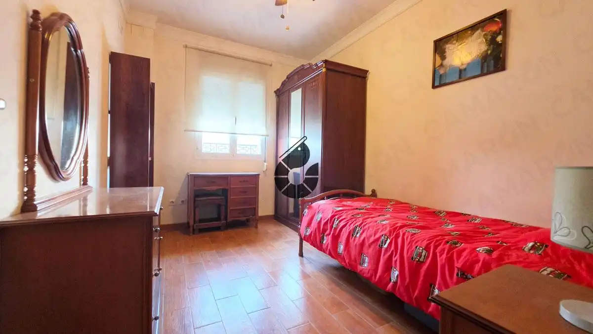 Dormitori de Casa adosada en venda en Coria del Río amb Terrassa i Traster