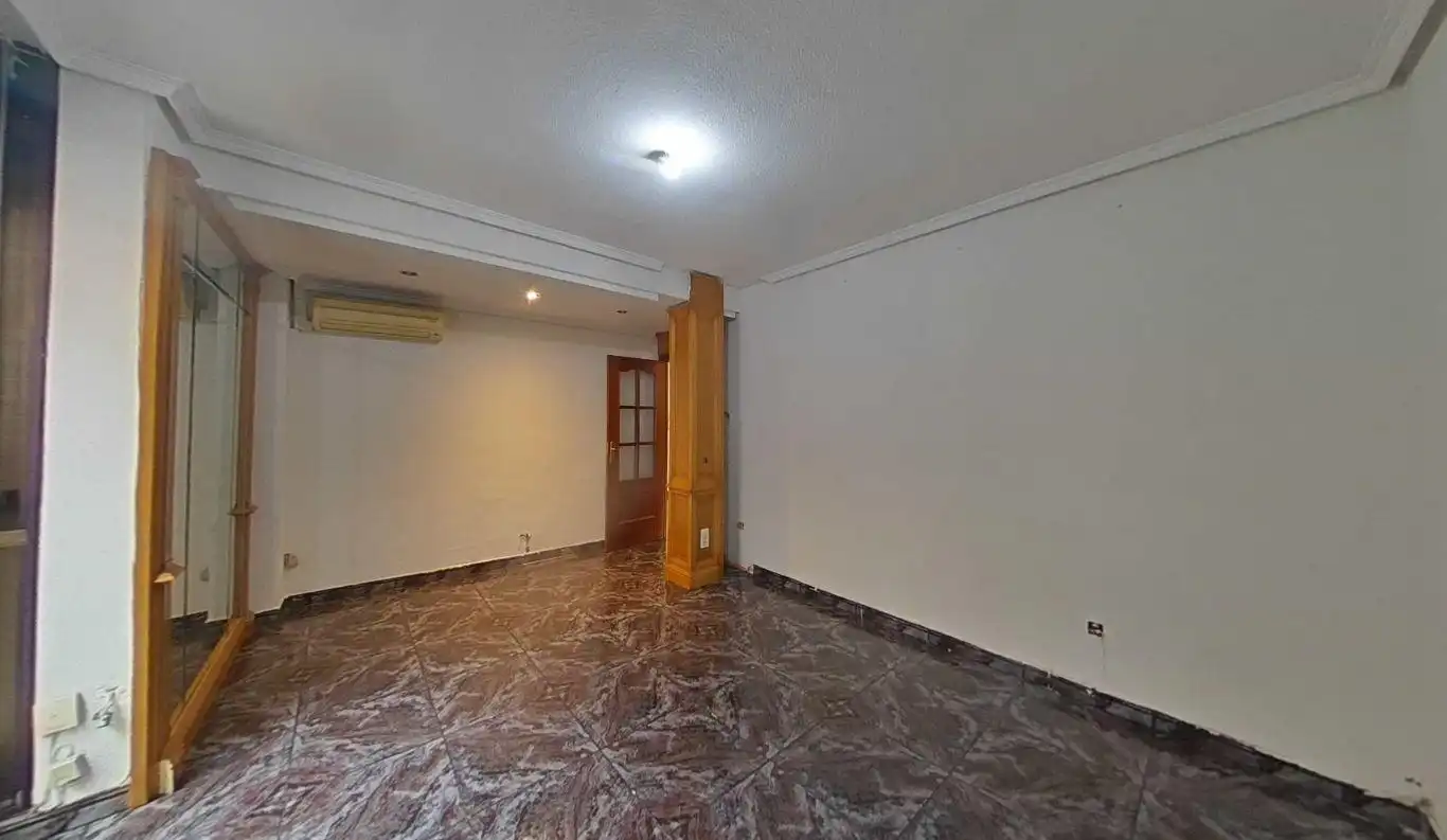 Flat for sale in Madrid  with Heating