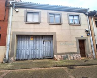 Exterior view of Single-family semi-detached for sale in Sahagún  with Heating, Parquet flooring and Terrace