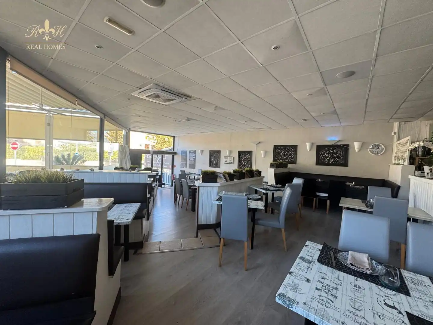 Local comercial en traspàs a VIEJO DE ALTEA Nº 22 - RESTAURANTE CAN TAPETES -