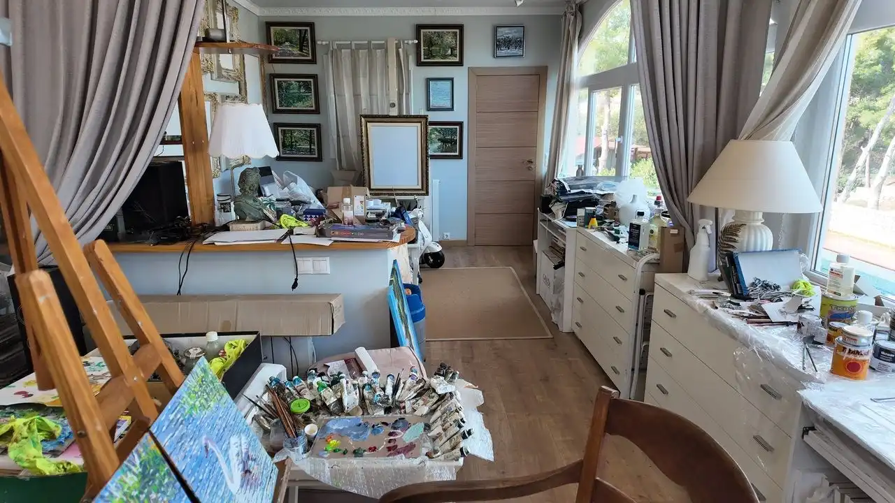 Sala de estar de Casa o chalet en venta en L'Alfàs del Pi con Aire acondicionado, Calefacción y Jardín privado
