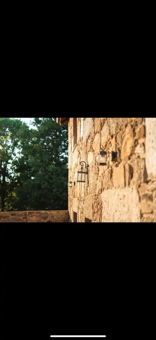 Vista exterior de Casa o xalet en venda en A Merca   amb Jardí privat, Terrassa i Moblat