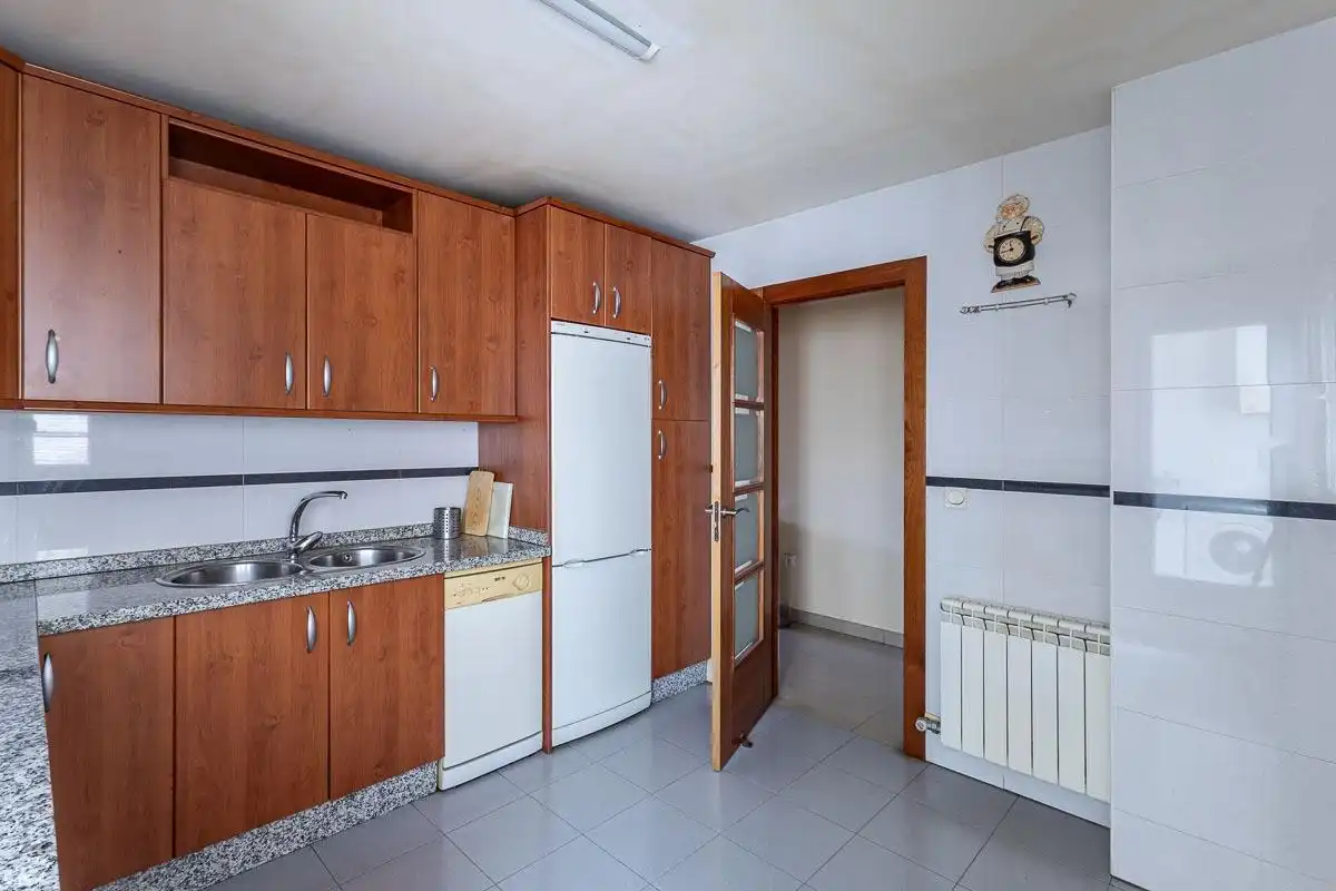 Küche von Wohnung zur Miete in Granada mit Klimaanlage, Heizung und Privatgarten