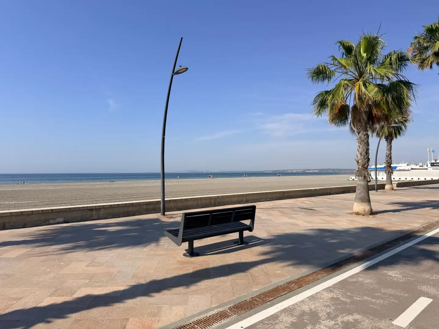 Ground floor with terrace to rent in Calle ARACELI