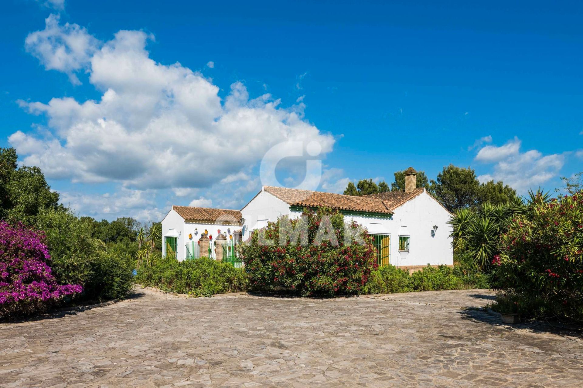 Außenansicht von Country house zum verkauf in Medina-Sidonia mit Privatgarten, Terrasse und Schwimmbad