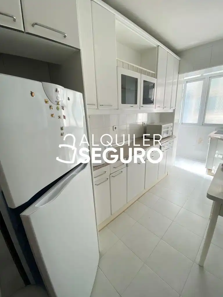 Kitchen of Flat for rent in Madrid  with Heating, Terrace and Furnished