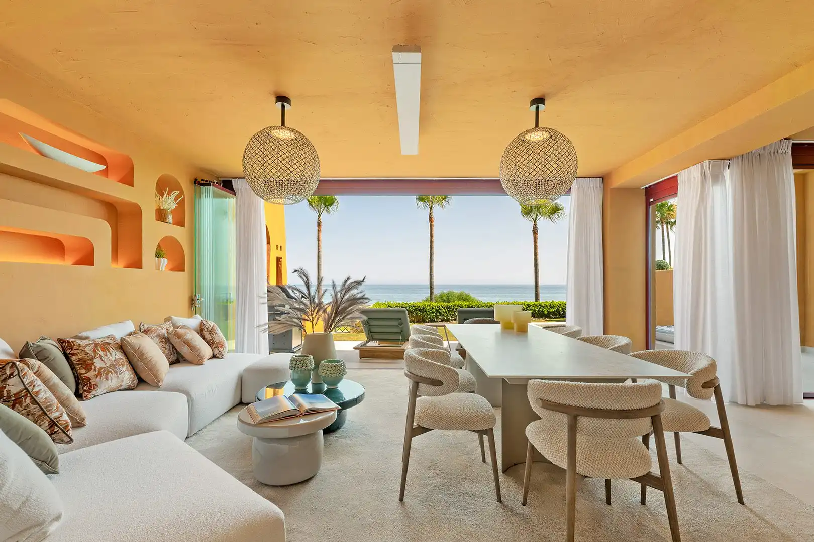 Terrassa de Planta baixa en venda en Estepona amb Aire condicionat, Jardí privat i Parquet