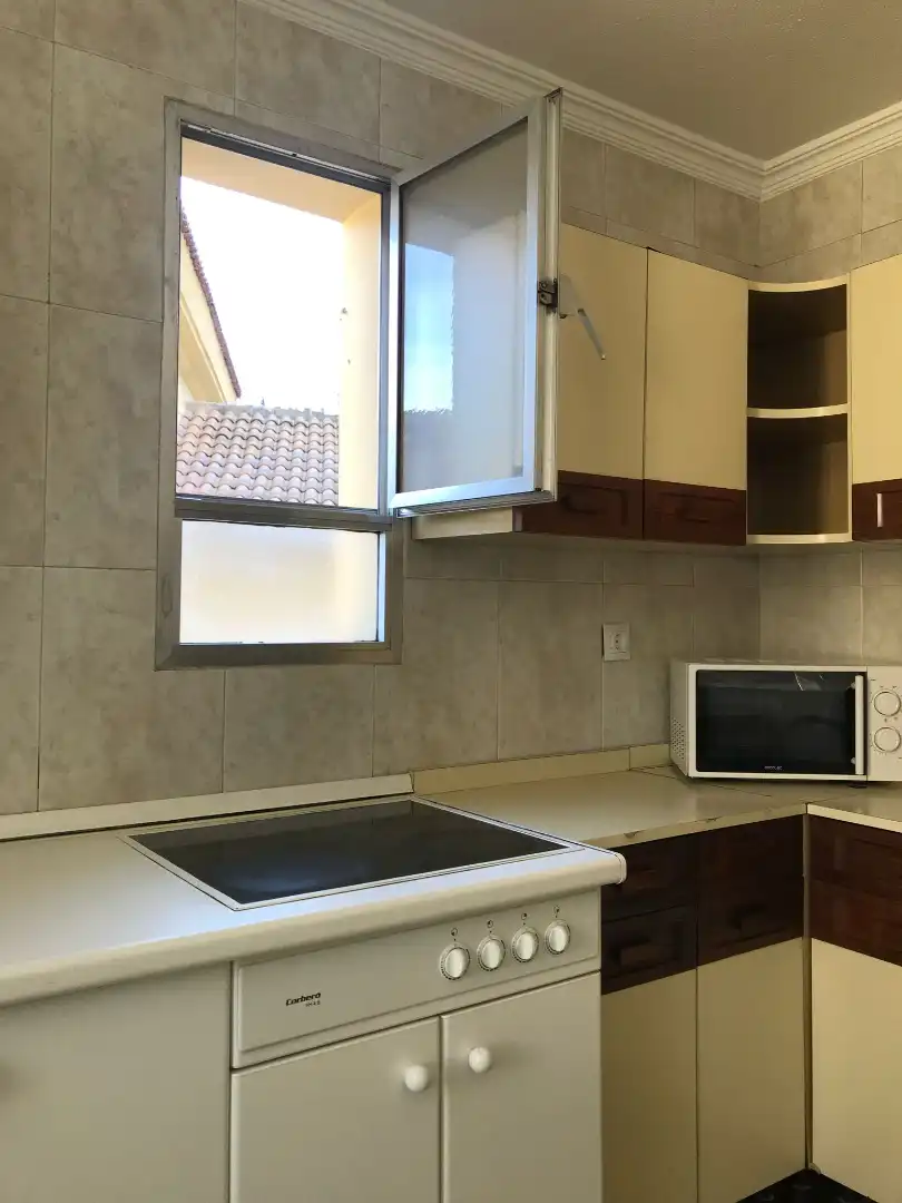 Kitchen of Flat for rent in Granada  with Terrace, Furnished and Microwave