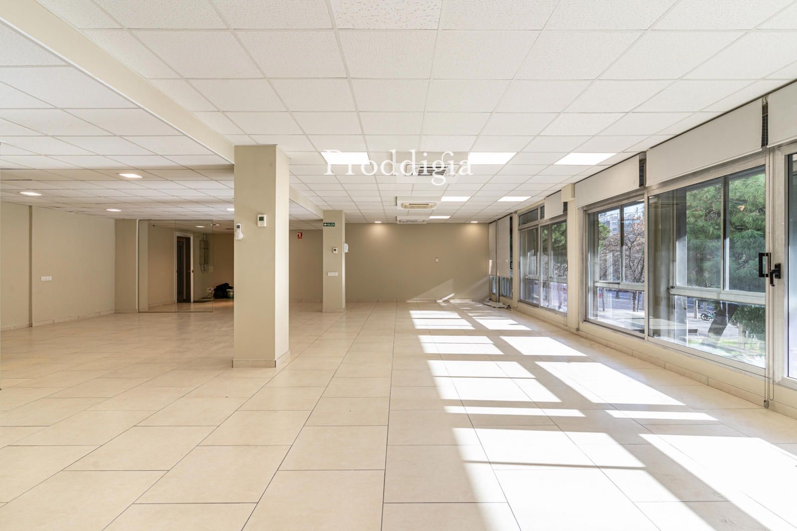Office to rent in  Barcelona Capital  with Air Conditioner and Heating