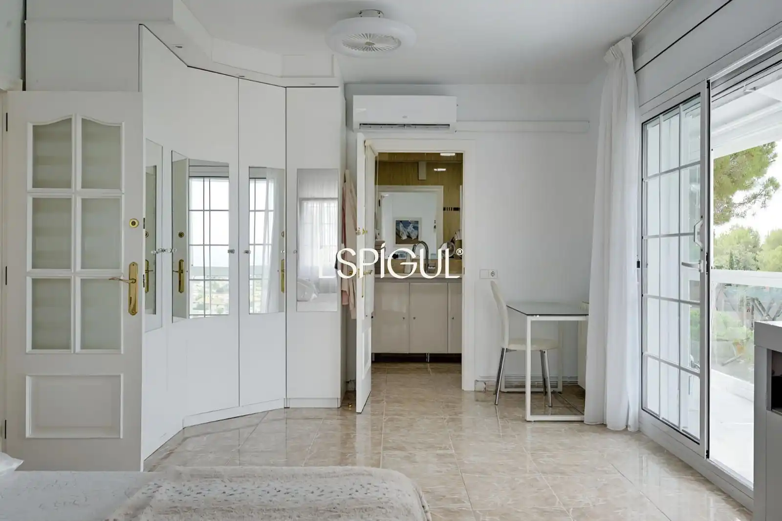 Bedroom of Houses for sale in Rubí  with Air Conditioner, Heating and Terrace