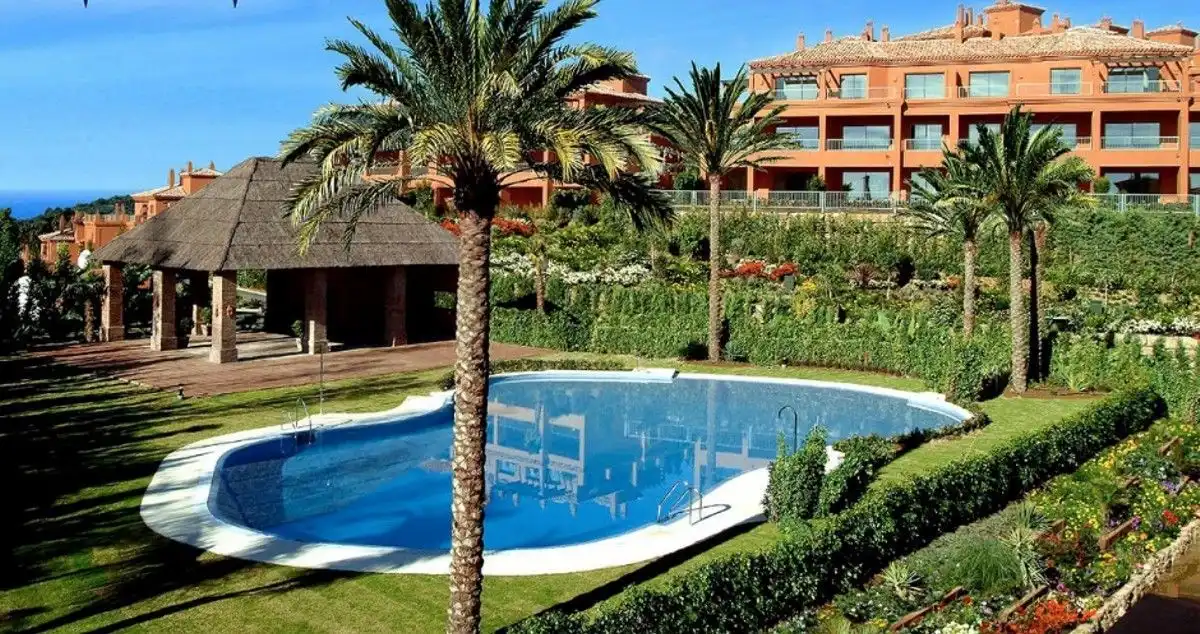 Piso con piscina en venta en Pico de Alcazaba 21, imagen 95