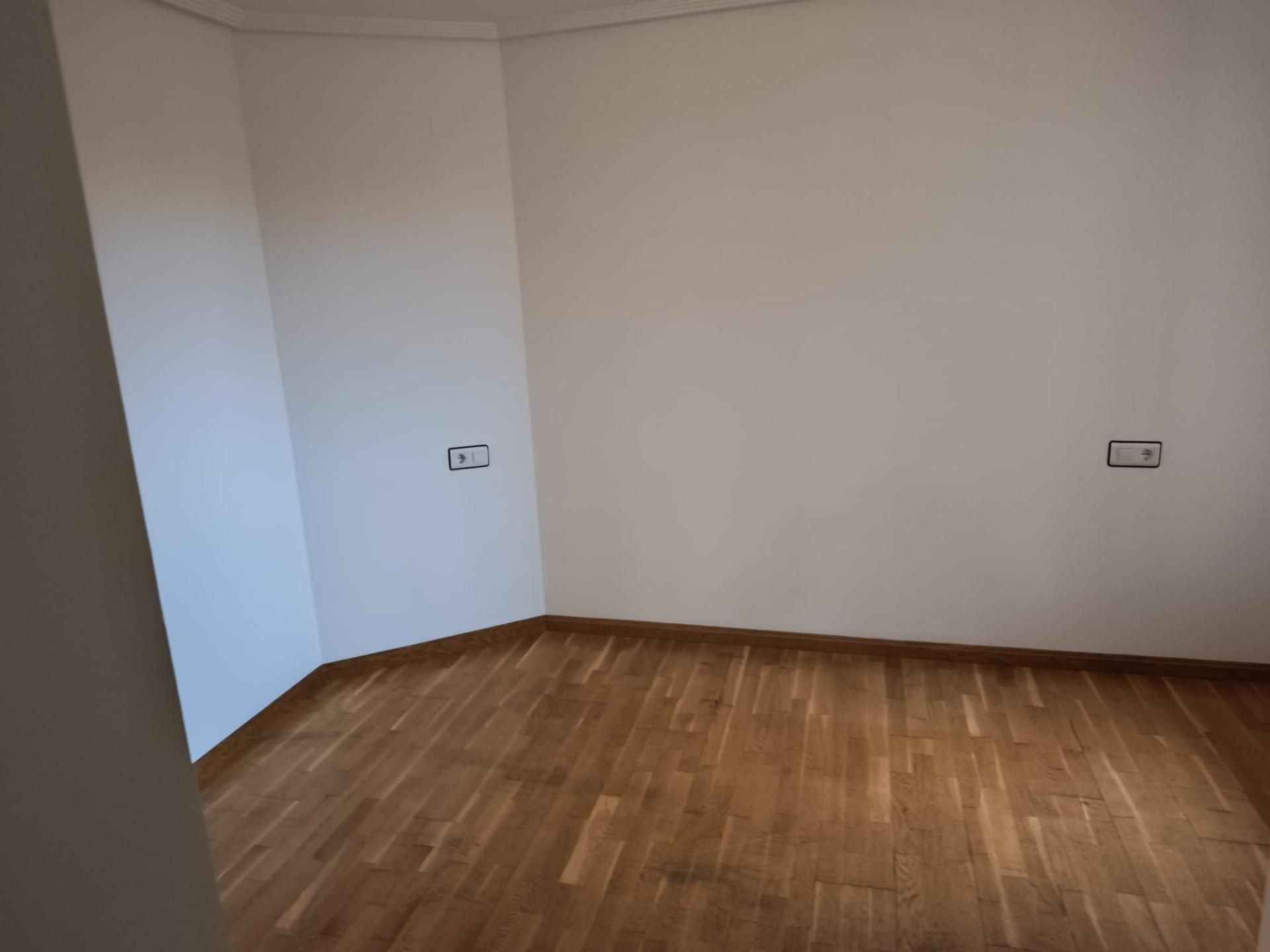 Bedroom of Flat for sale in León Capital 