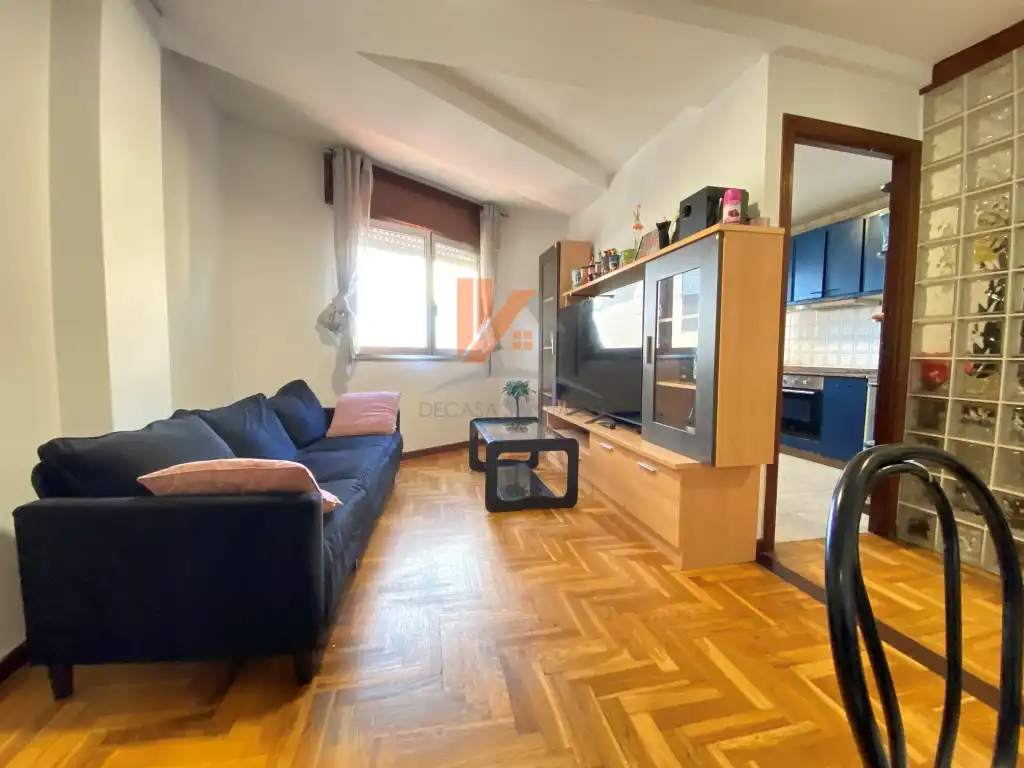 Sala de estar de Piso en venta en Santiago de Compostela  con Amueblado y Horno