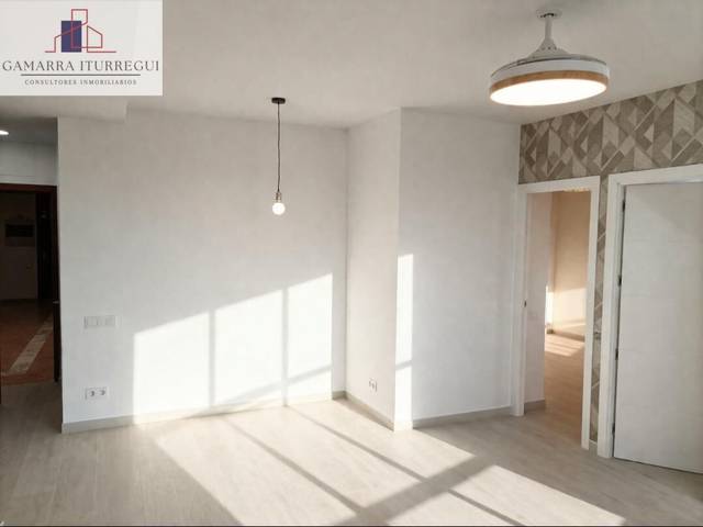 Piso en Venta en Calle Calle Gerona en Barrio del Centro