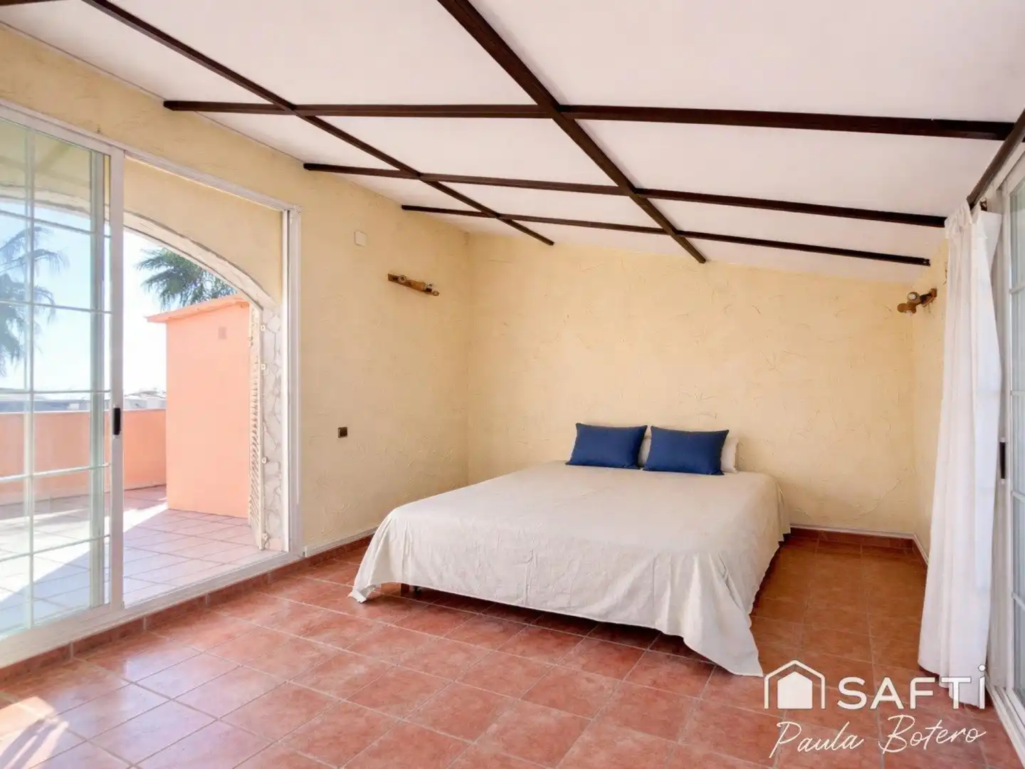 Casa adosada en venta en Mas d'En Serra - Els Cards
