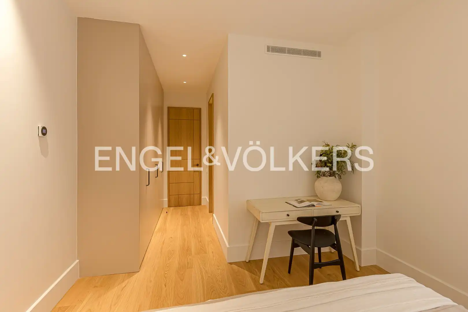 Schlafzimmer von Wohnung zum Verkauf in Madrid mit Klimaanlage, Heizung und Terrasse