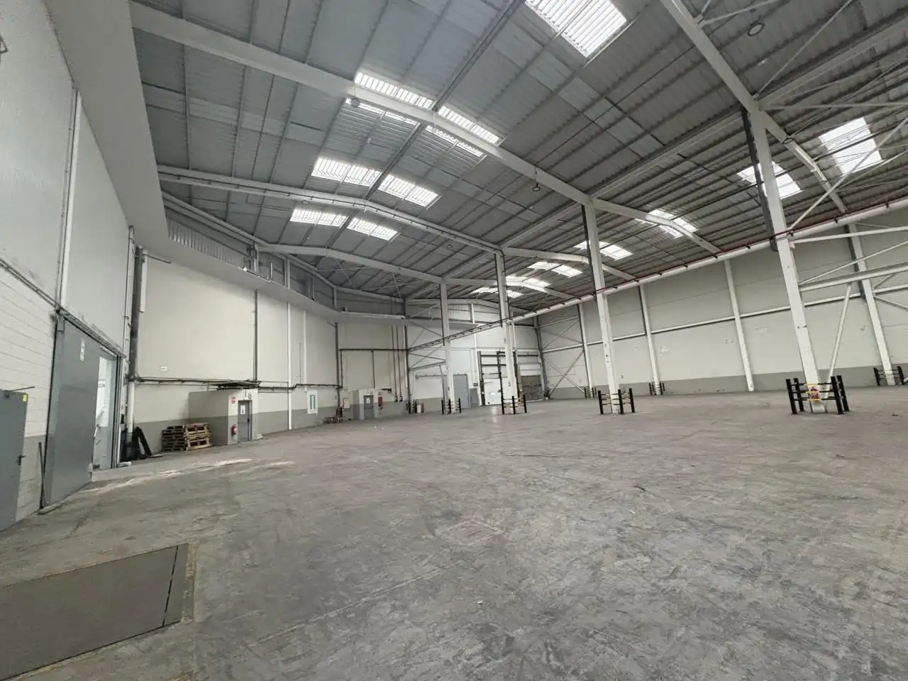 Nave industrial de alquiler en El Prat de Llobregat con Calefacción y Alarma