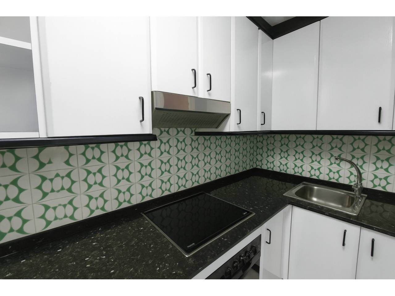 Cuina de Pis en venda en Badalona amb Calefacció