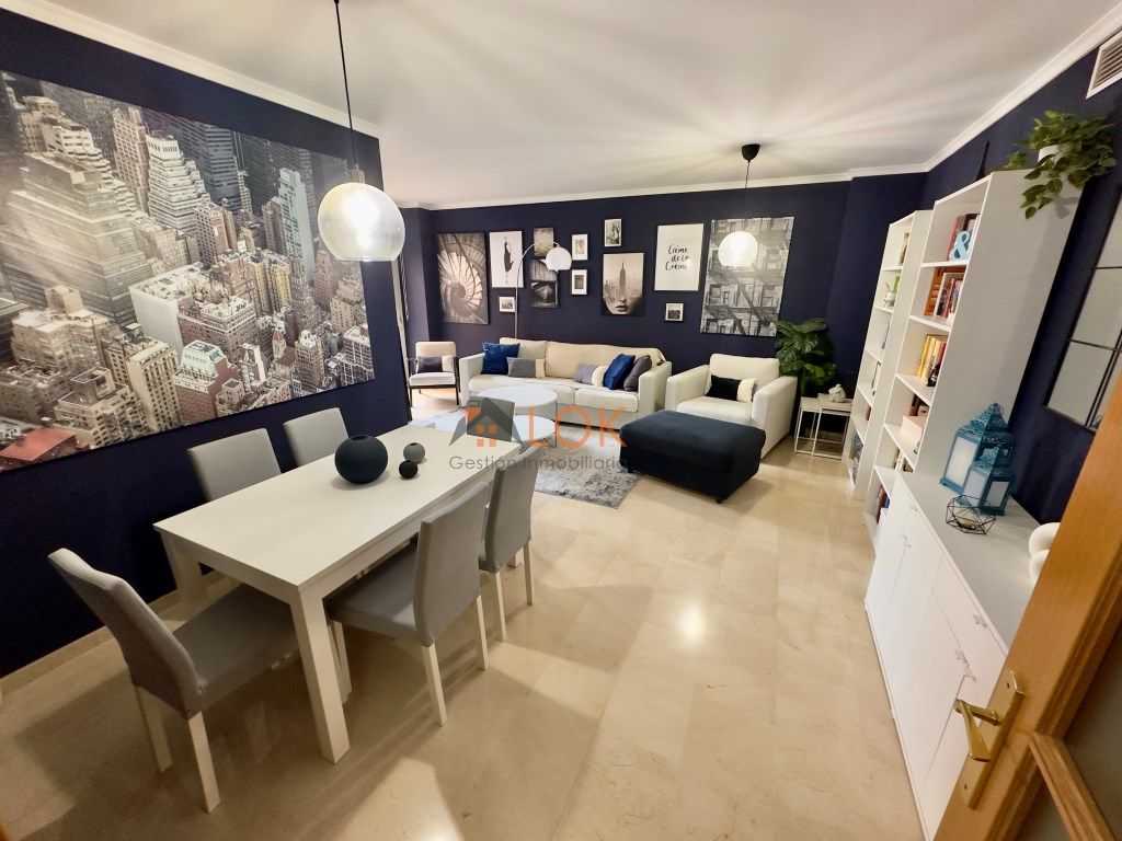 Living room of Flat for sale in Málaga Capital  with Private garden, Terrace and Furnished