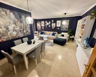 Sala d'estar de Pis en venda en Málaga Capital amb Jardí privat, Terrassa i Moblat