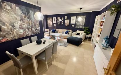 Sala d'estar de Pis en venda en Málaga Capital amb Jardí privat, Terrassa i Moblat