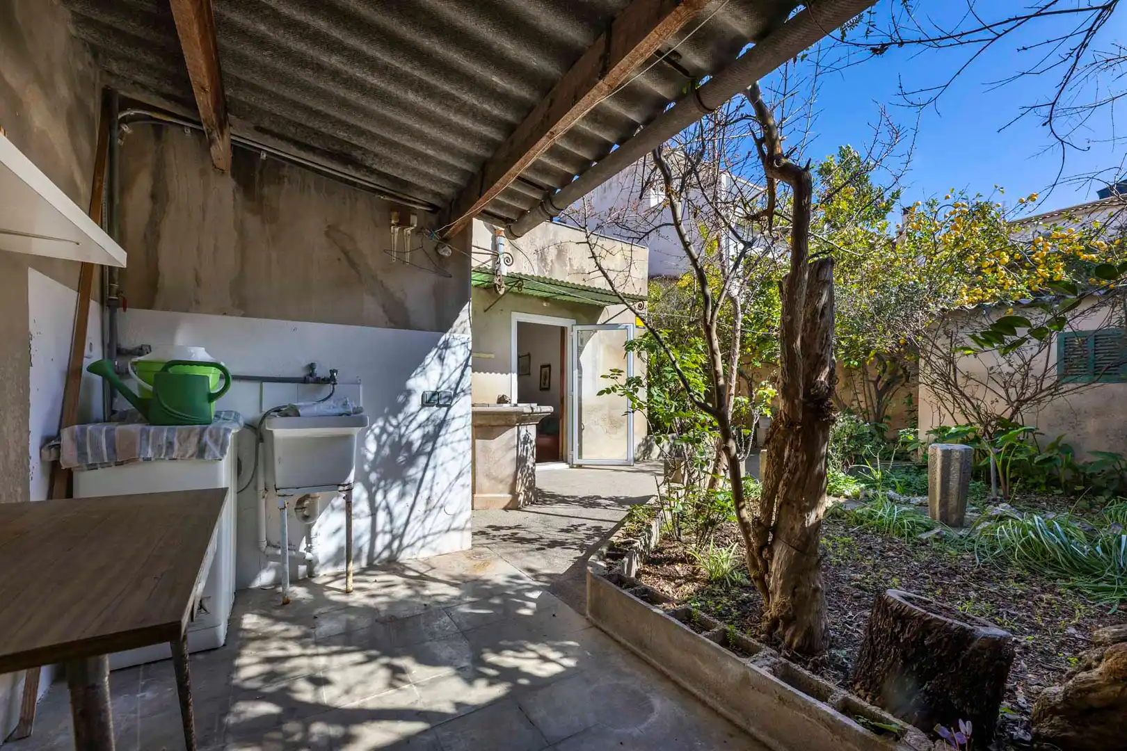 Jardín de Casa adosada en venta en Santa María del Camí con Jardín privado, Trastero y Amueblado