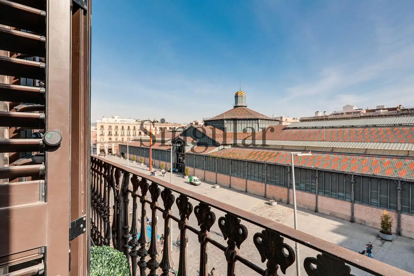 Vista exterior de Piso en venta en Barcelona con Aire acondicionado, Calefacción y Parquet