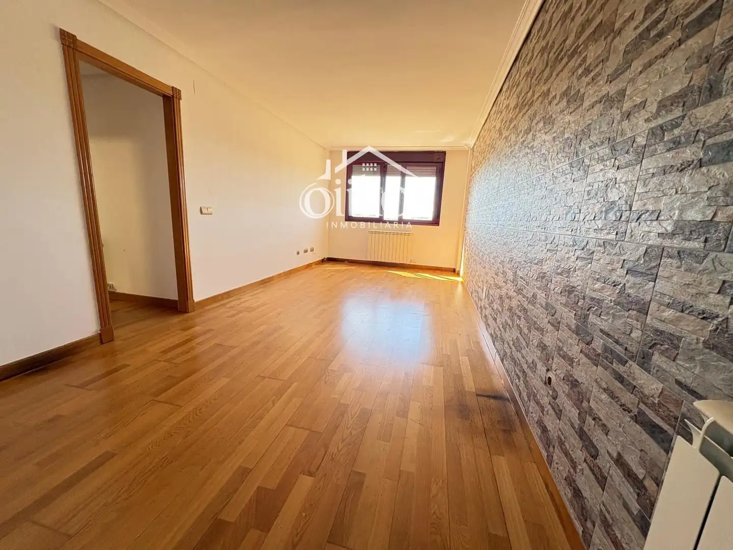 Sala de estar de Piso en venta en Salamanca con Calefacción, Parquet y Piscina