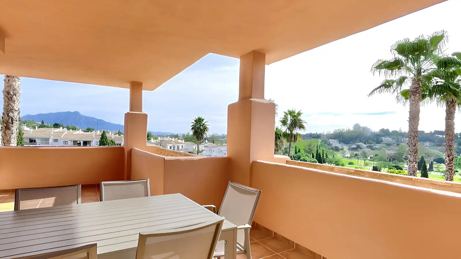 Àtic amb piscina en venda a Benahavís pueblo, imagen 6